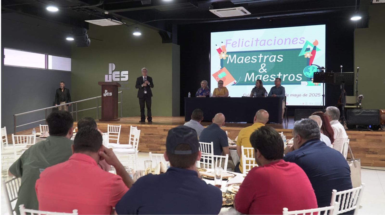 Maestros Eméritos 
